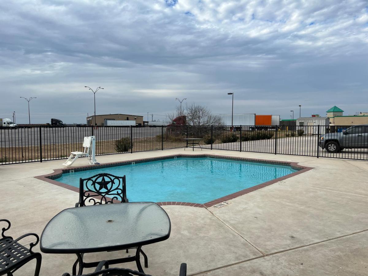 Hotel Bien Venido Pearsall エクステリア 写真
